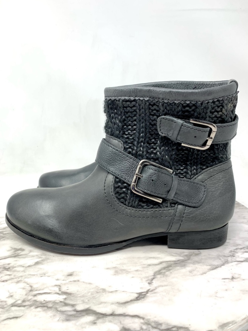 Skechers Stagecoach Gray Cable Knit Leather Buckle Detail Ankle Boots 8 Comfy - Picture 3 of 16
